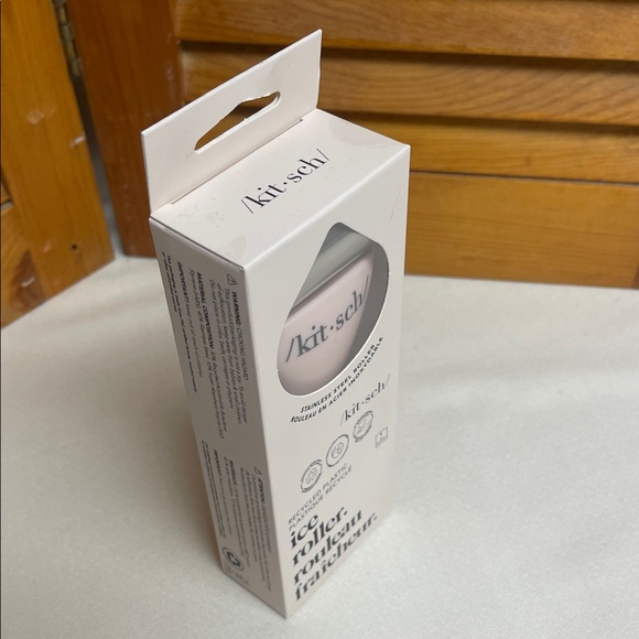 Kitsch Pink Stainless Steel Facial Ice Roller - Picture 10 of 12